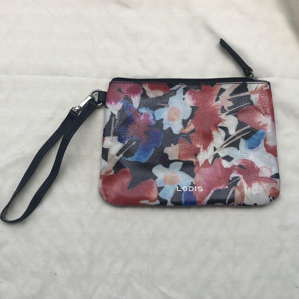 ‼️Lodis floral wristlet